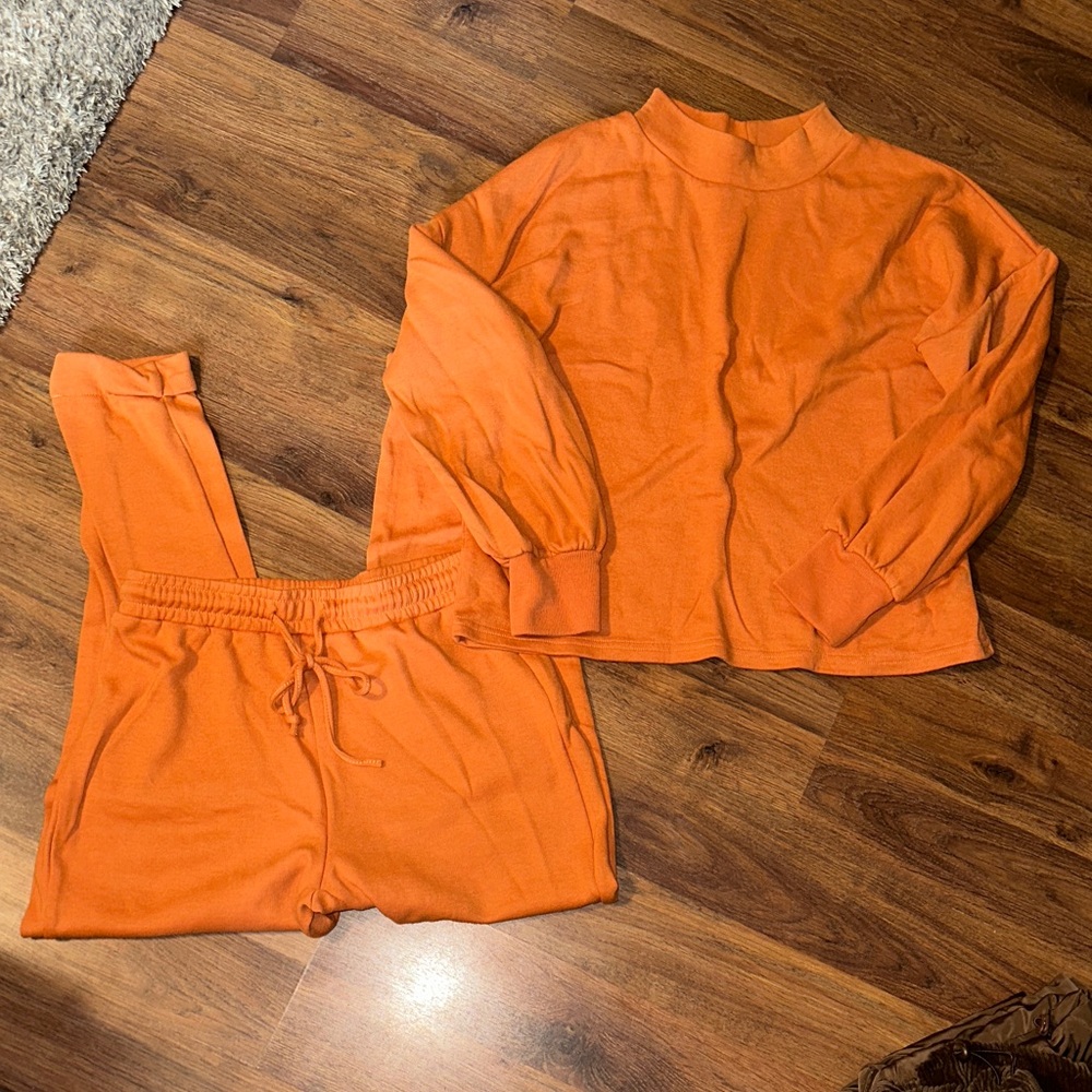 Amazon Orange Track Pants & Joggers Set